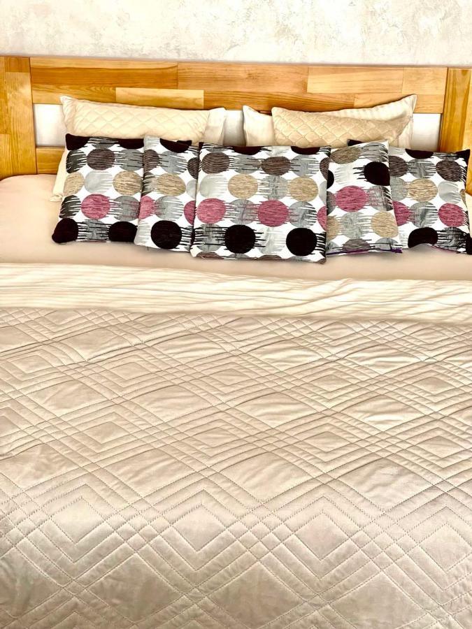 צ'רנוביץ Atlant Luxury Family Apart Поряд З Тц Депот, Безконтактне Заселення מראה חיצוני תמונה