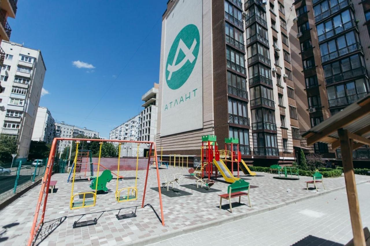 צ'רנוביץ Atlant Luxury Family Apart Поряд З Тц Депот, Безконтактне Заселення מראה חיצוני תמונה