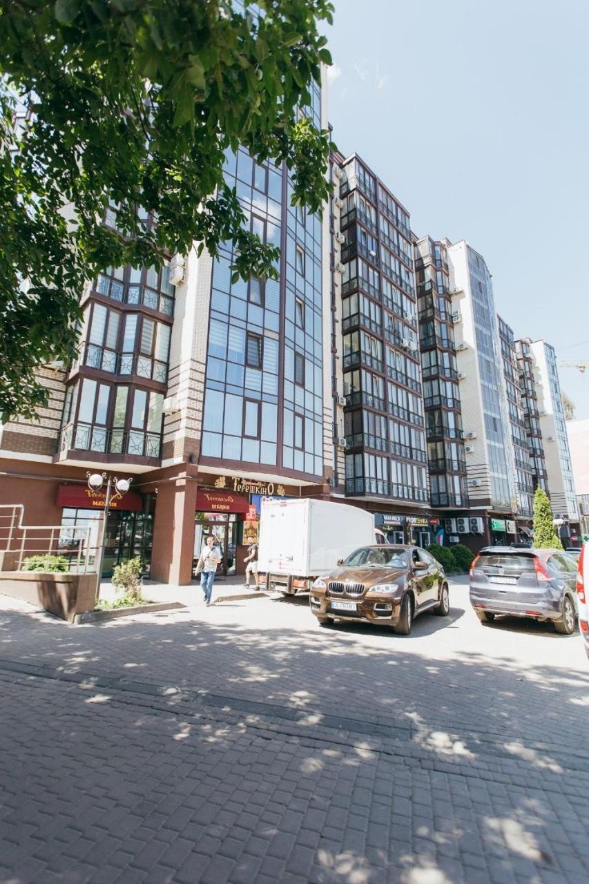 צ'רנוביץ Atlant Luxury Family Apart Поряд З Тц Депот, Безконтактне Заселення מראה חיצוני תמונה