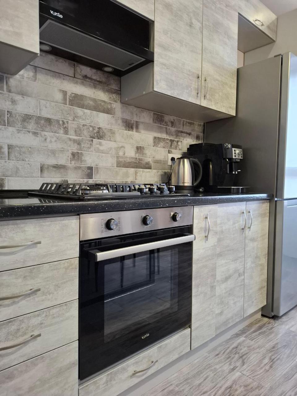צ'רנוביץ Atlant Luxury Family Apart Поряд З Тц Депот, Безконтактне Заселення מראה חיצוני תמונה